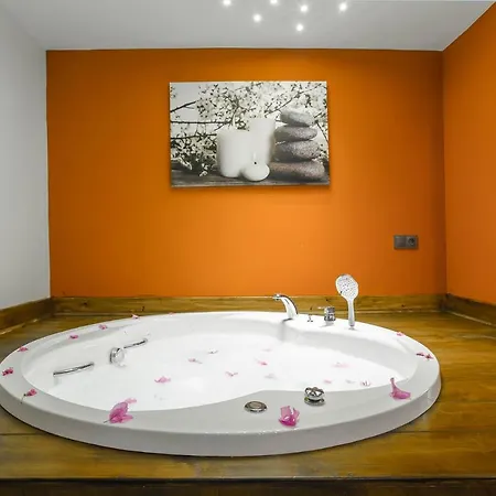 Tarz Isolated Heated Pool Honeymoon Вилла *