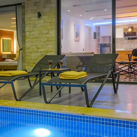 Tarz Isolated Heated Pool Honeymoon Вилла