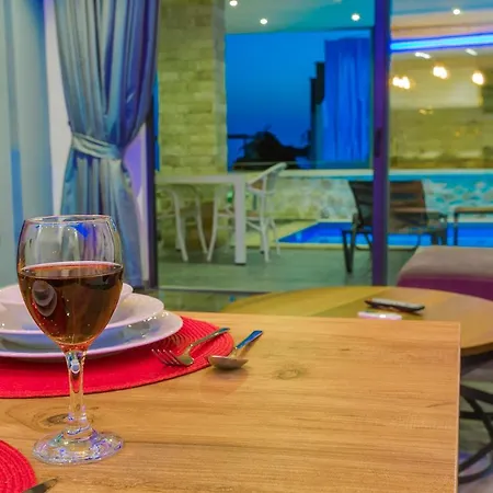 Вилла Tarz Isolated Heated Pool Honeymoon