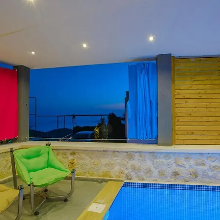 Tarz Isolated Heated Pool Honeymoon Каш