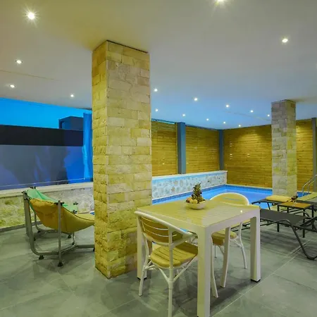 Tarz Isolated Heated Pool Honeymoon Vila Kaş